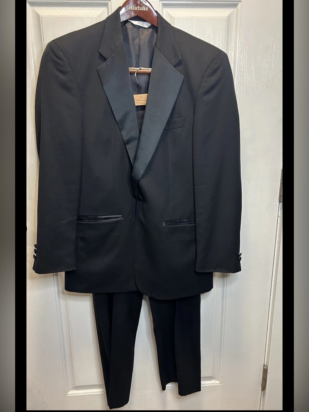 VERSINI Men’s Black Tuxedo Suit 39R 100% Wool Peak Lapel Pleated Pants 34x30
